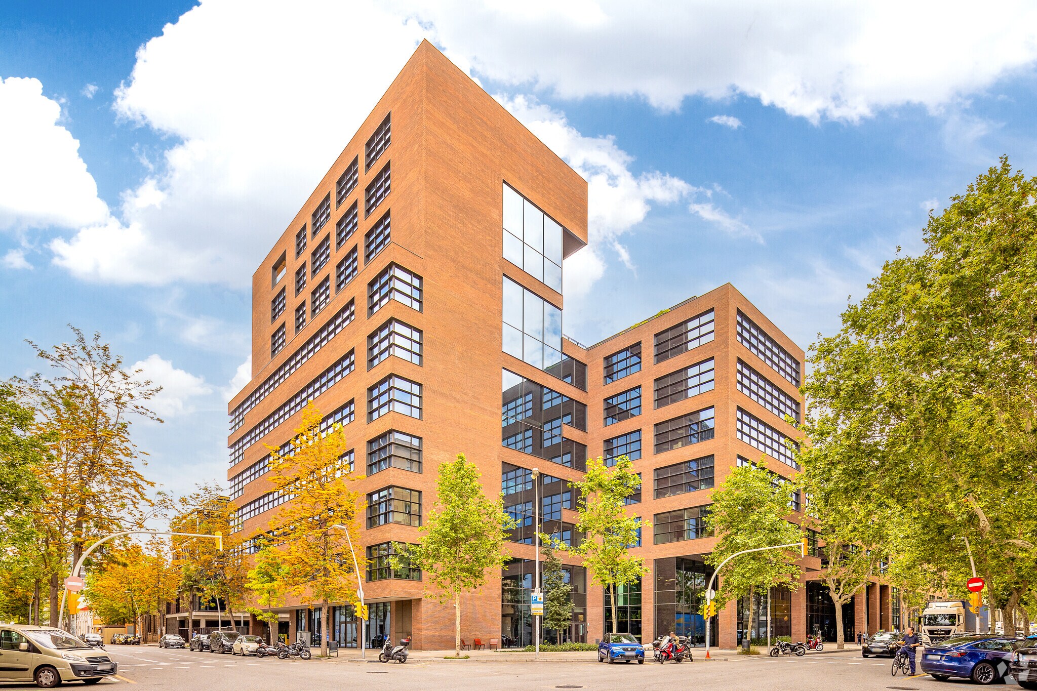 Carrer de Llull, 112, Barcelone, Barcelona à louer Photo de l’immeuble– Image 1 sur 5