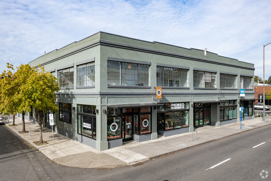 1905-1915 NE M L King Blvd, Portland, OR à louer - Photo principale – Image 1 sur 5