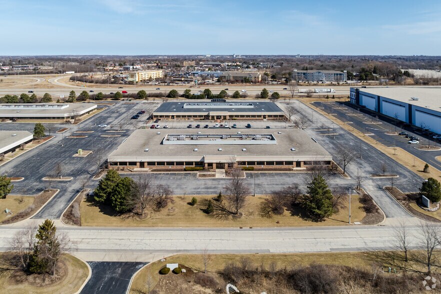 1025 Tri-State Pky, Gurnee, IL à vendre - Aérien – Image 3 sur 5