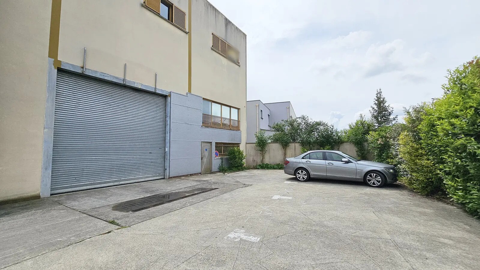 Local d’activités dans Crosne à louer Photo de l’immeuble– Image 1 sur 12