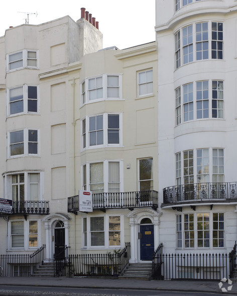 9 Pavilion Para, Brighton à louer - Photo de l’immeuble – Image 2 sur 2