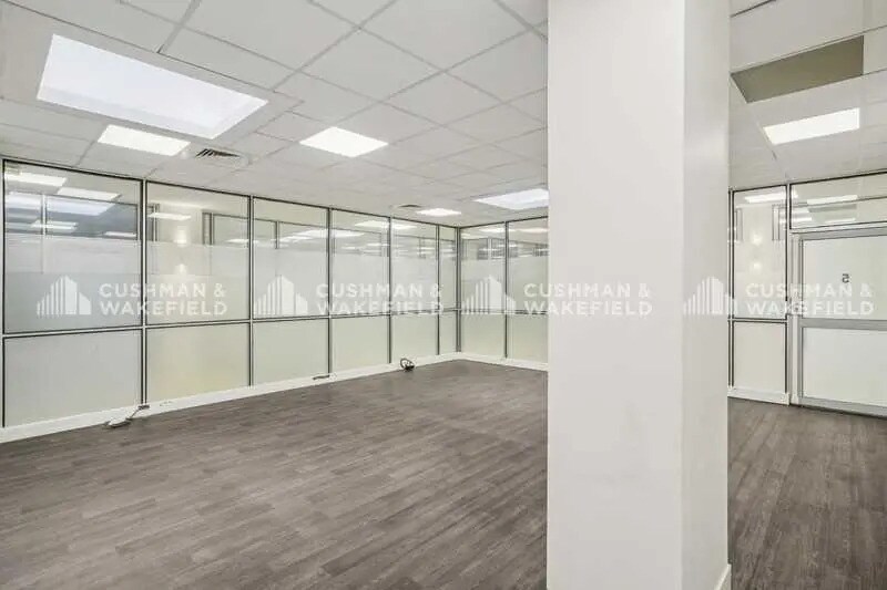 Bureau dans Paris à louer - Photo de l’immeuble – Image 3 sur 8