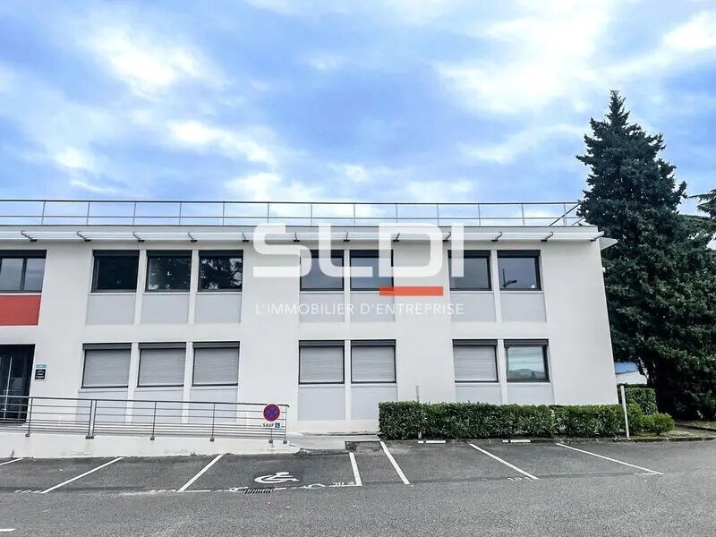 884 Rue Des Mercières, Rillieux-la-Pape à louer Photo de l’immeuble– Image 1 sur 20