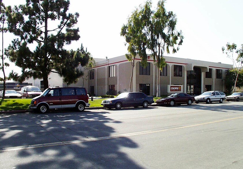 5252 Argosy Ave, Huntington Beach, CA à louer - Photo de l’immeuble – Image 2 sur 4