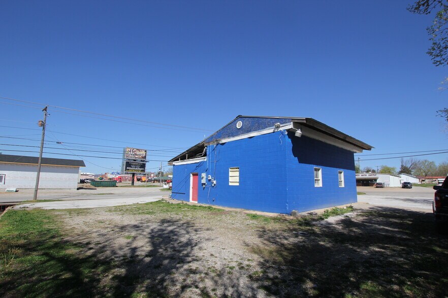 401 E Main St, Green Forest, AR à vendre - Photo de l’immeuble – Image 3 sur 22