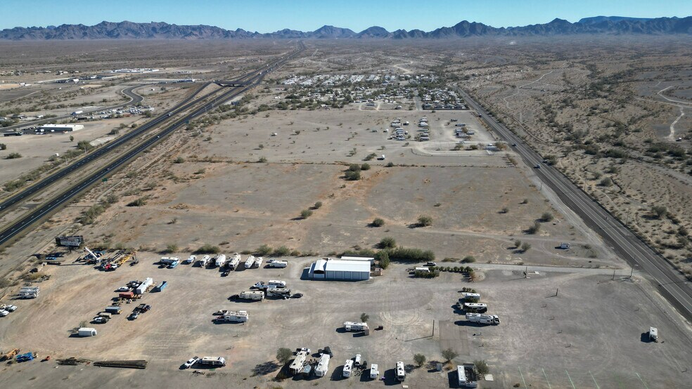 404 E Kuehn St, Quartzsite, AZ à vendre - Photo de l’immeuble – Image 3 sur 32