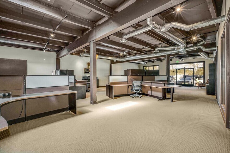 34303 Pacific Hwy S, Federal Way, WA à louer - Photo intérieure – Image 1 sur 25
