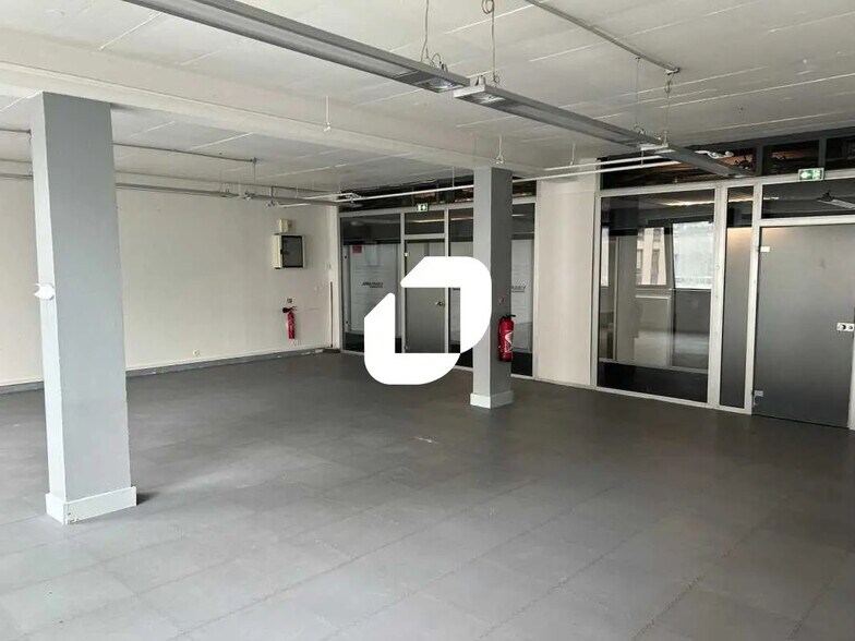 Bureau dans Paris à vendre - Photo de l’immeuble – Image 3 sur 5
