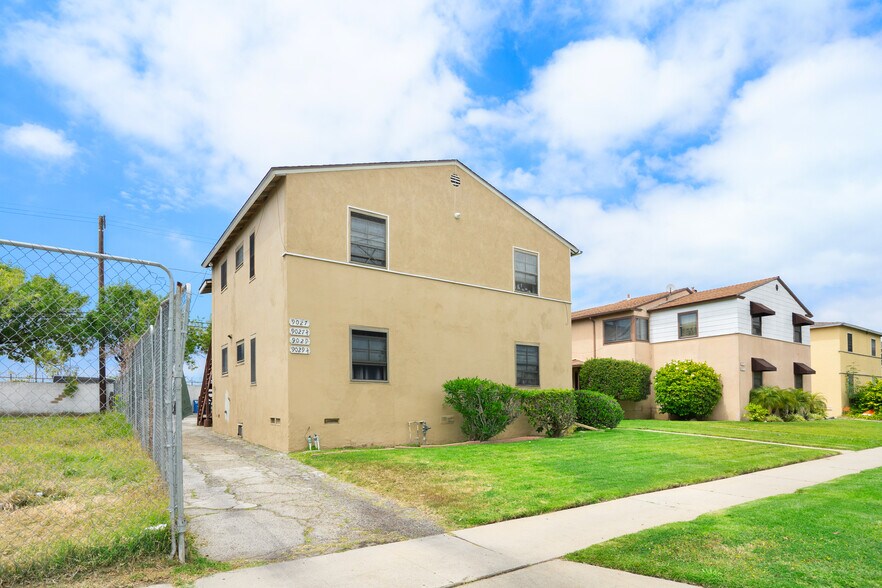 9027 Ramsgate Ave, Los Angeles, CA à vendre - Photo de l’immeuble – Image 2 sur 15