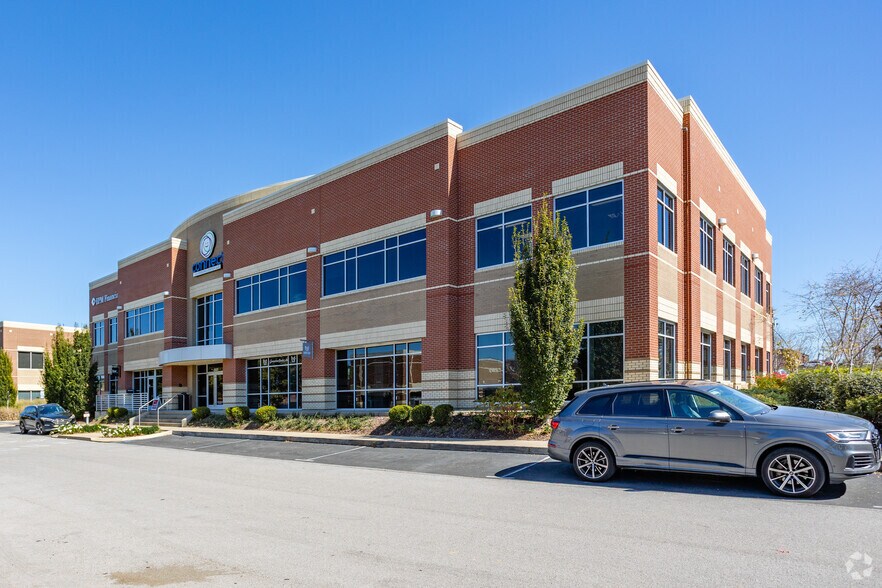 2031 N Mount Juliet Rd, Mount Juliet, TN à louer - Photo de l’immeuble – Image 2 sur 4
