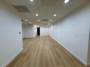 27141 Hidaway Ave, Canyon Country, CA à louer Photo intérieure– Image 2 sur 11