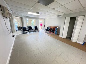 7217 Gulf Blvd, Saint Petersburg, FL à louer Photo intérieure– Image 1 sur 4