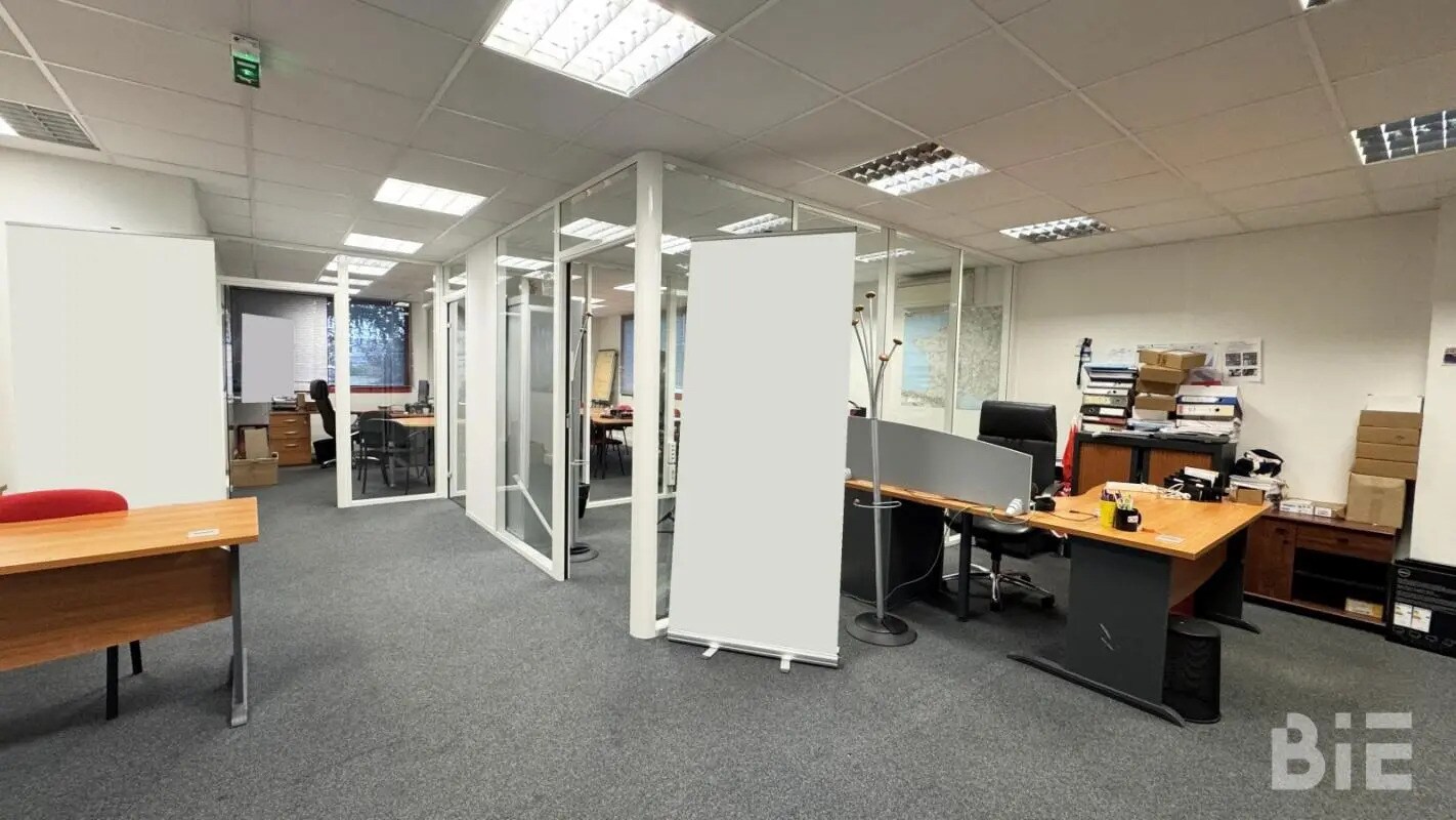 Bureau dans Mérignac à louer Photo de l’immeuble– Image 1 sur 6