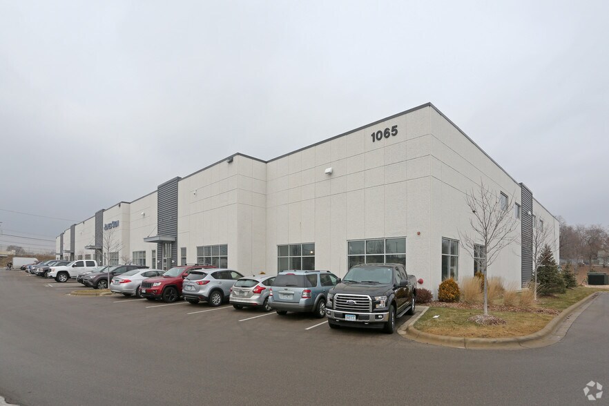 1065 Phalen Blvd, Saint Paul, MN à louer - Photo de l’immeuble – Image 3 sur 7