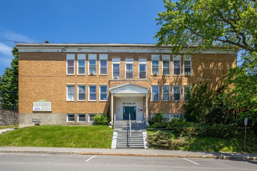 157 Park St, Bangor, ME à vendre - Photo de l’immeuble – Image 2 sur 5