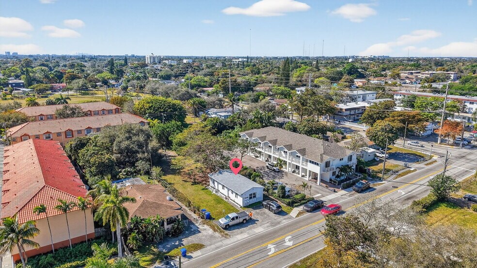 2322 Johnson St, Hollywood, FL à vendre - Photo de l’immeuble – Image 2 sur 13