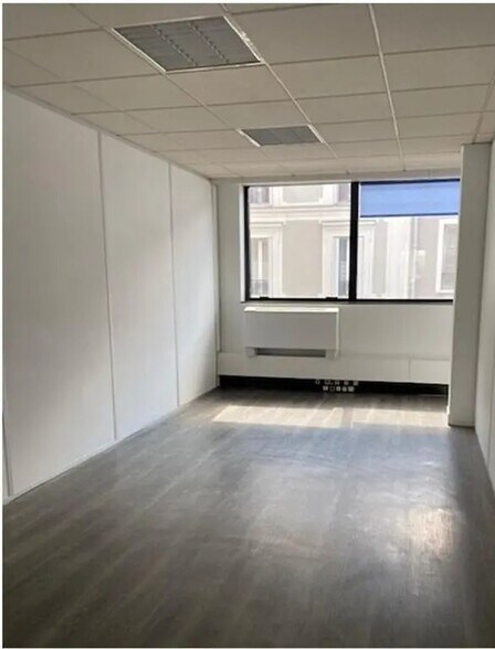 Bureau dans Levallois-Perret à louer - Photo de l’immeuble – Image 2 sur 8