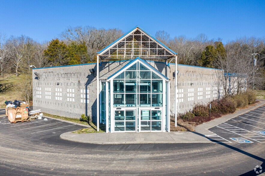 4201 Clarksville Hwy, Nashville, TN à louer - Photo principale – Image 1 sur 7