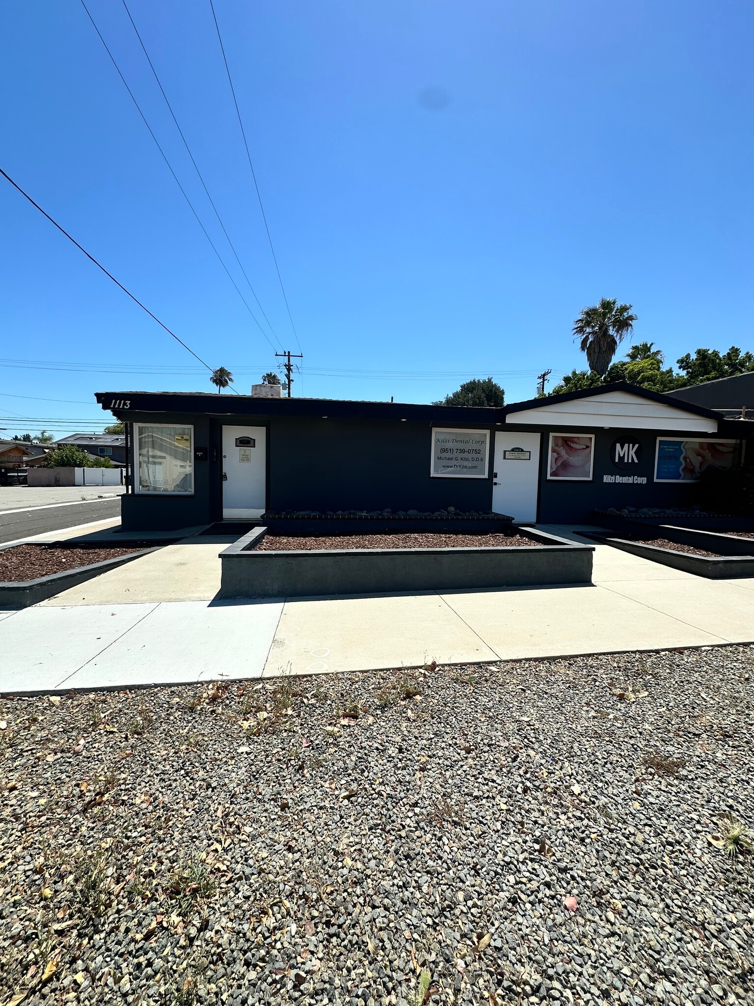 1113 S Main St, Corona, CA à louer Photo intérieure– Image 1 sur 4