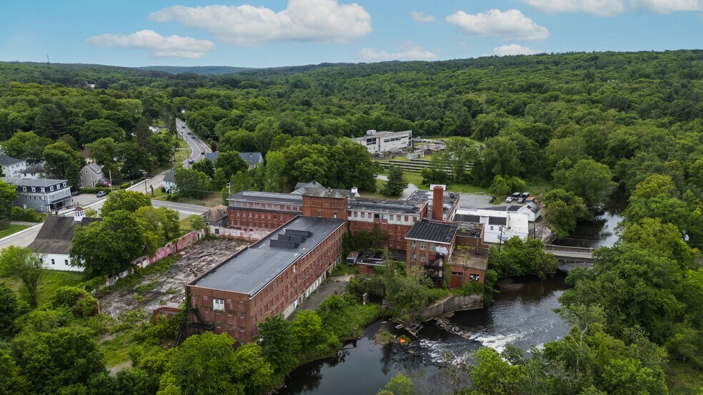 6 Depot St, Grafton, MA à vendre - Photo de l’immeuble – Image 1 sur 22