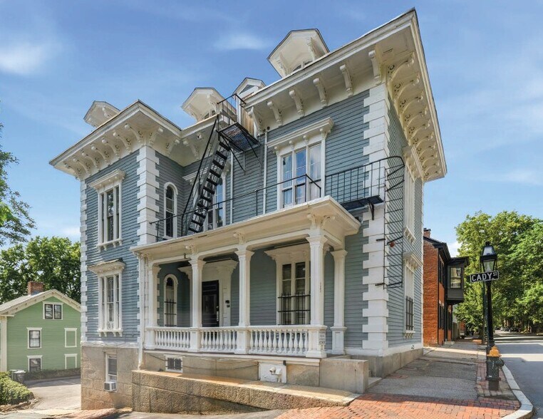 122 Benefit St, Providence, RI à vendre - Photo de l’immeuble – Image 1 sur 8