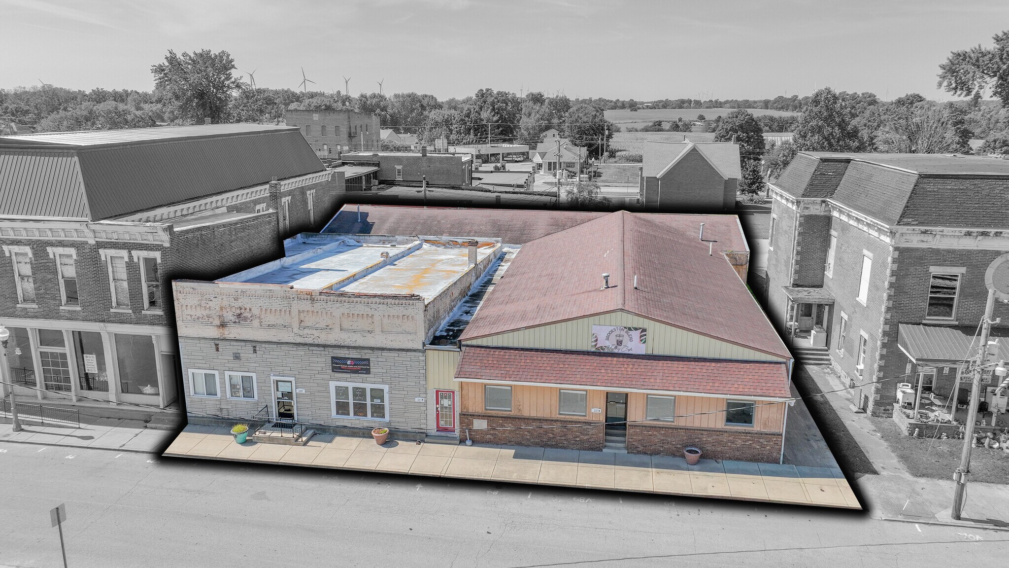 207 S Railroad St, Brookston, IN à vendre Photo de l’immeuble– Image 1 sur 44