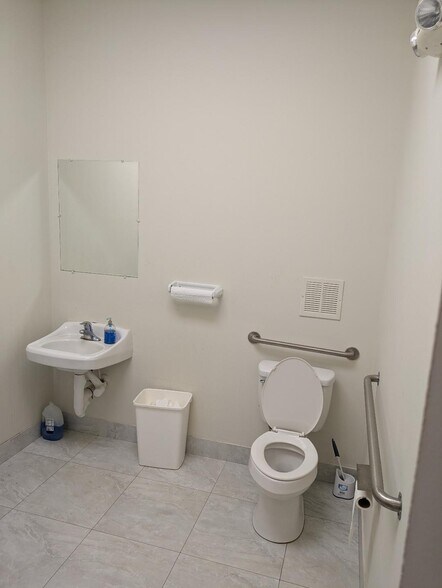 6540 Corporate Park Cir, Fort Myers, FL à vendre - Photo de l’immeuble – Image 3 sur 11