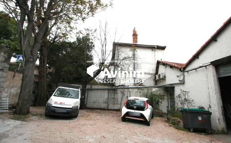 Local d'activités dans Marseille à vendre - Photo de l’immeuble – Image 1 sur 8