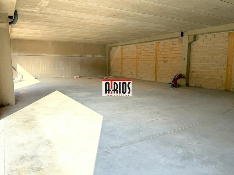 Local commercial dans Brignoles à louer - Photo intérieure – Image 2 sur 7