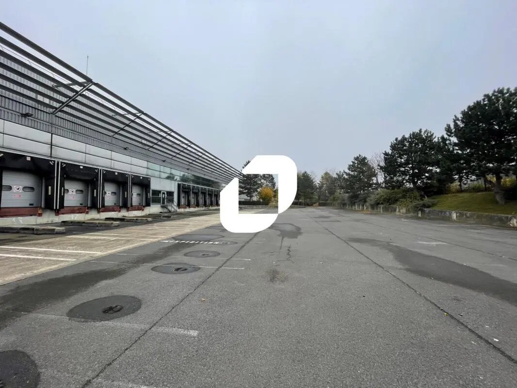 Industriel/Logistique dans Roissy-en-France à louer Photo de l’immeuble– Image 1 sur 2