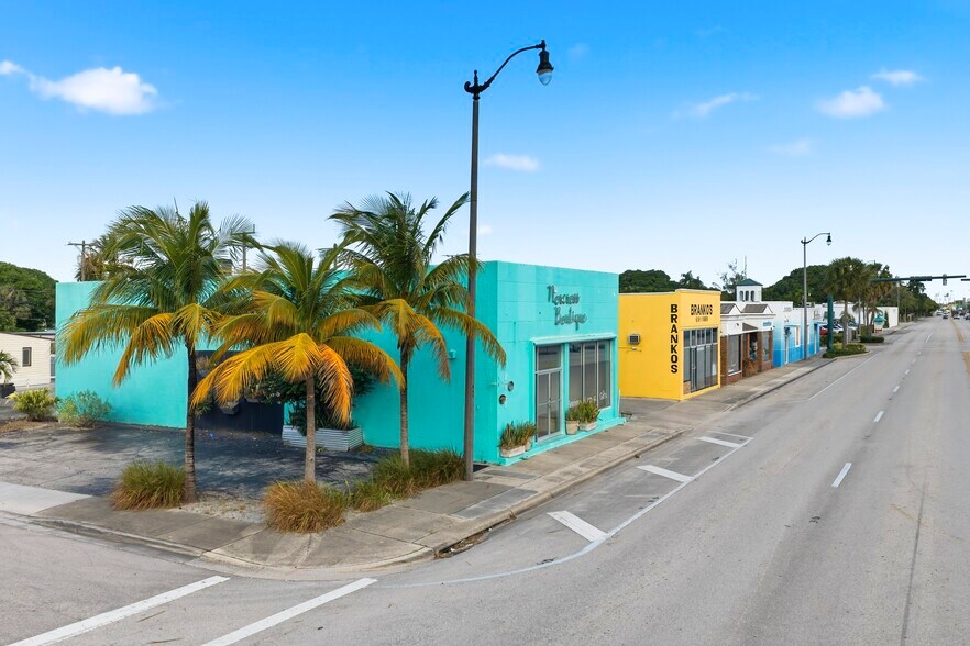 5023 S Dixie Hwy, West Palm Beach, FL à louer - Photo de l’immeuble – Image 3 sur 12