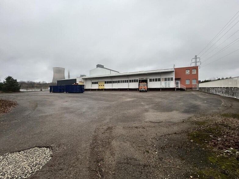 Industriel/Logistique dans Saint-Avold à louer - Photo de l’immeuble – Image 3 sur 4