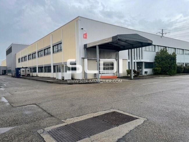 Plus de détails pour 41 Boulevard Marcel Sembat, Vénissieux - Local d'activités à louer