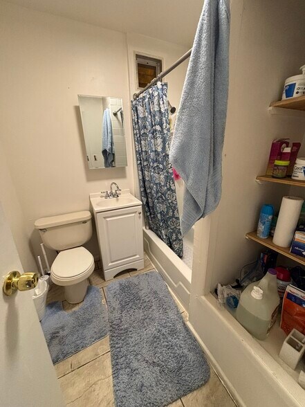 2338 S Kedzie Ave, Chicago, IL à vendre - Photo de l’immeuble – Image 3 sur 5