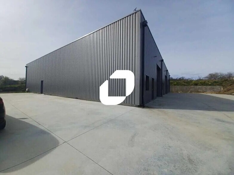 Industriel/Logistique dans Montussan à louer - Photo de l’immeuble – Image 2 sur 6