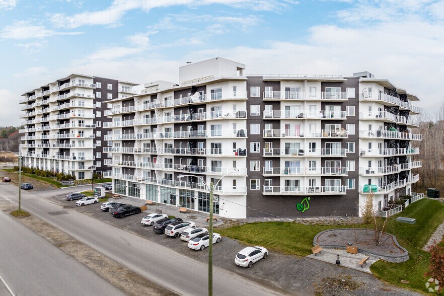 705-791 Av Pierre-Dansereau, Terrebonne, QC à louer - Photo de l’immeuble – Image 3 sur 6
