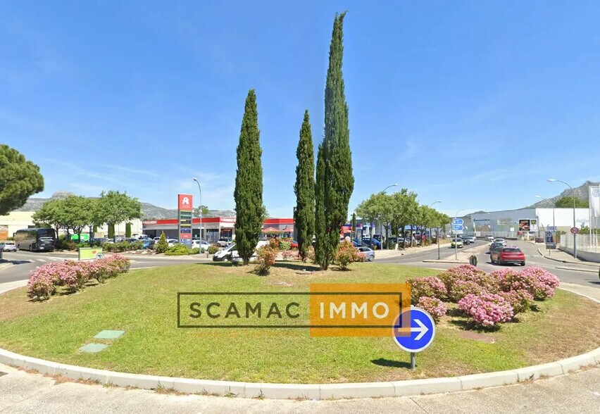 Industriel/Logistique dans Aubagne à louer - Photo de l’immeuble – Image 1 sur 4