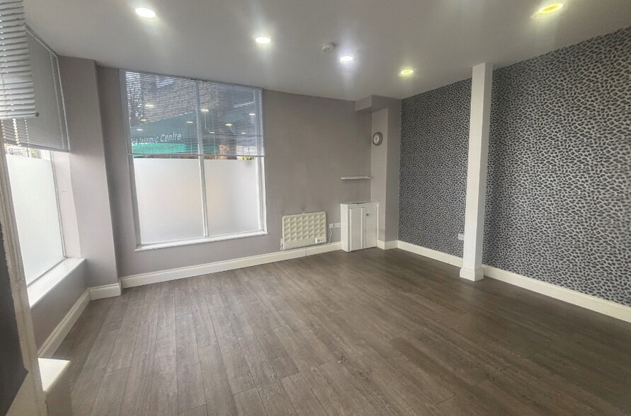 1 Yattendon Rd, Horley à louer - Photo intérieure – Image 2 sur 2