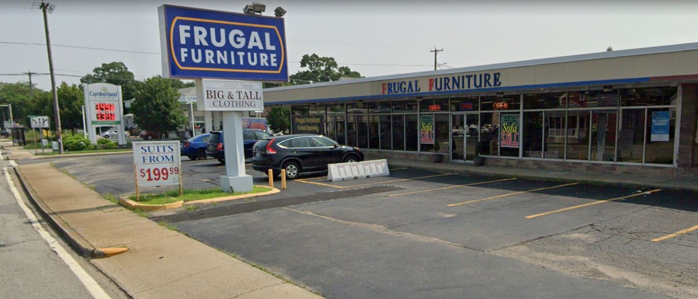 1590 Post Rd, Warwick, RI à vendre Photo de l’immeuble– Image 1 sur 4