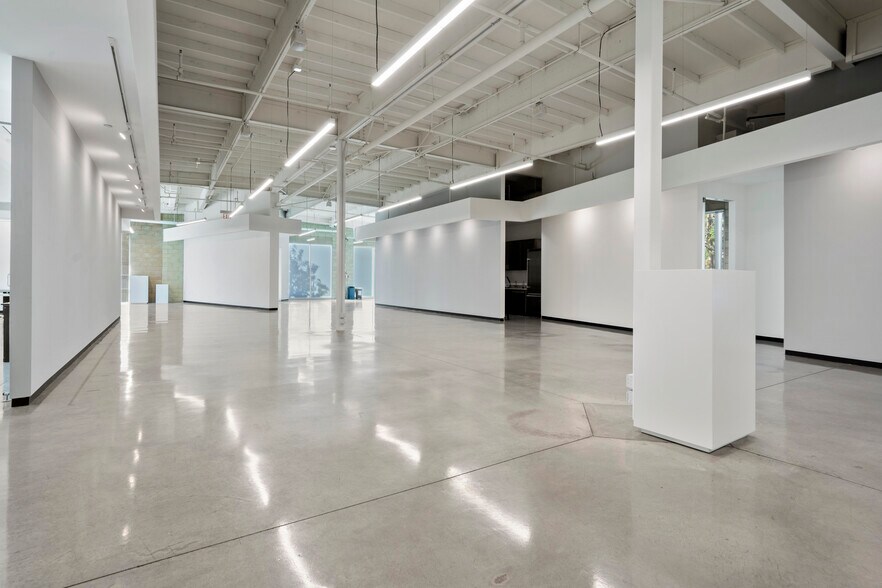 8801 Research Dr, Irvine, CA à louer - Photo intérieure – Image 3 sur 9