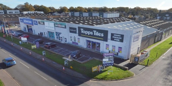 Peartree Rd, Stanway à louer Photo principale– Image 1 sur 4