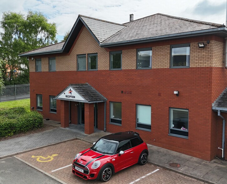 5 Hereward Rise, Halesowen à louer - Photo de l’immeuble – Image 3 sur 3