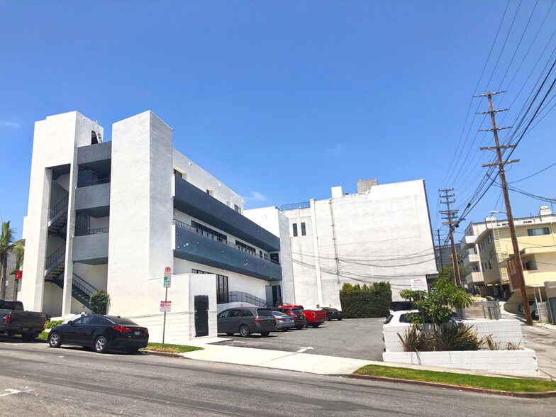1650 Westwood Blvd, Los Angeles, CA à louer - Photo de l’immeuble – Image 2 sur 22
