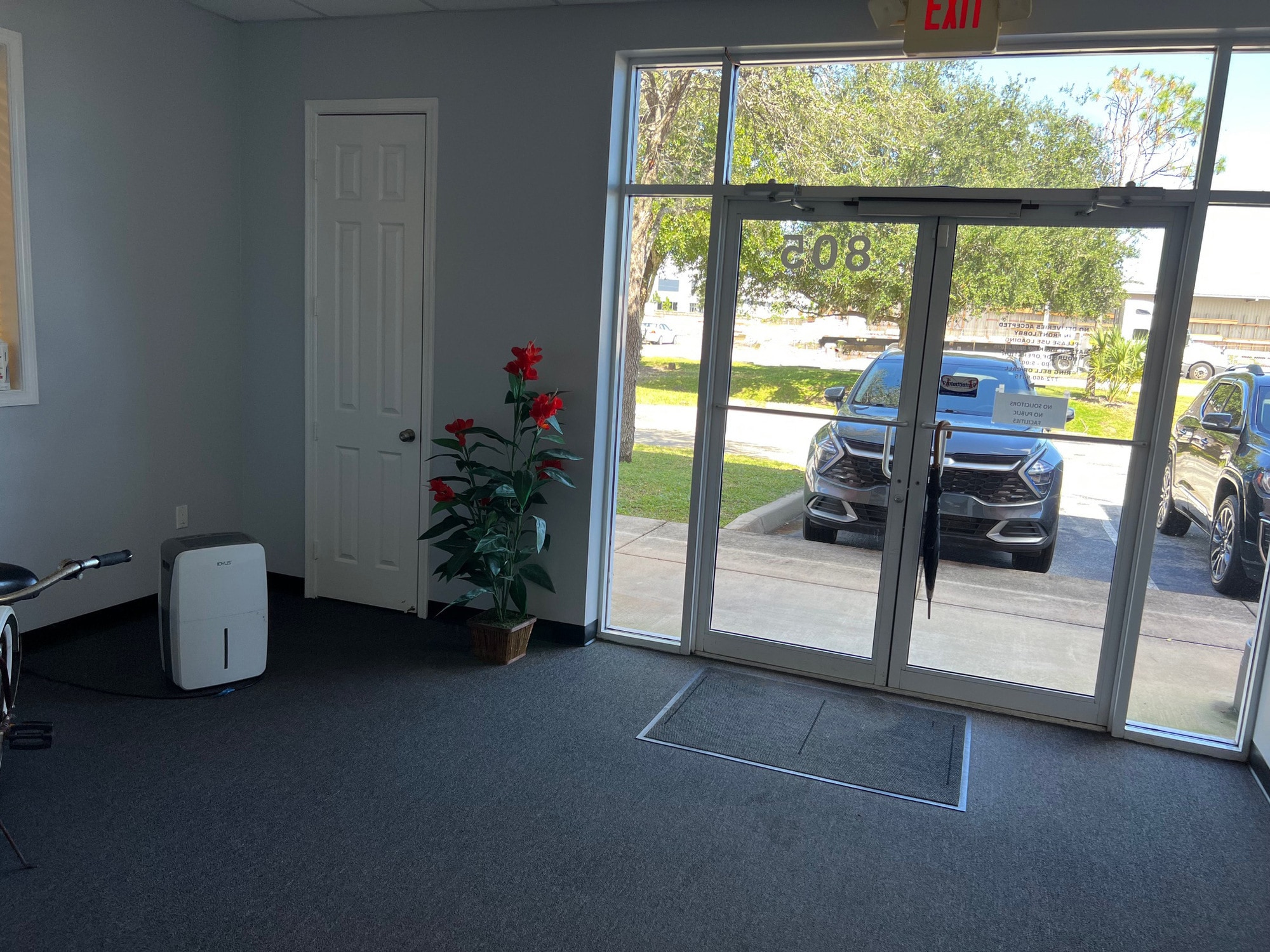 801-821 S Kings Hwy, Fort Pierce, FL à louer Hall d’entrée– Image 1 sur 7