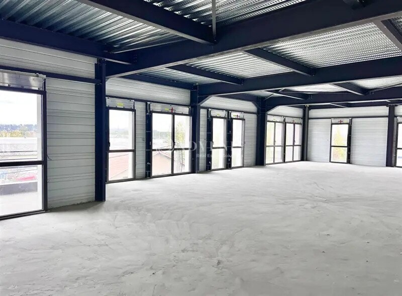 Bureau dans Limas à louer Photo intérieure– Image 1 sur 8