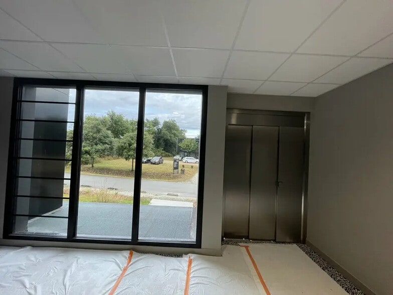 Bureau dans Vannes à louer - Photo de l’immeuble – Image 2 sur 4