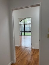 2277 Townsgate Rd, Westlake Village, CA à louer Photo intérieure– Image 2 sur 3