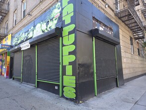 3924-3952 Queens Blvd, Sunnyside, NY à louer Photo de l’immeuble– Image 2 sur 9