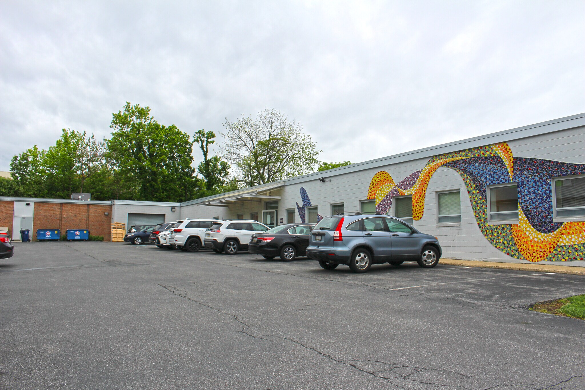 300 N Stonestreet Ave, Rockville, MD à louer Photo principale– Image 1 sur 23