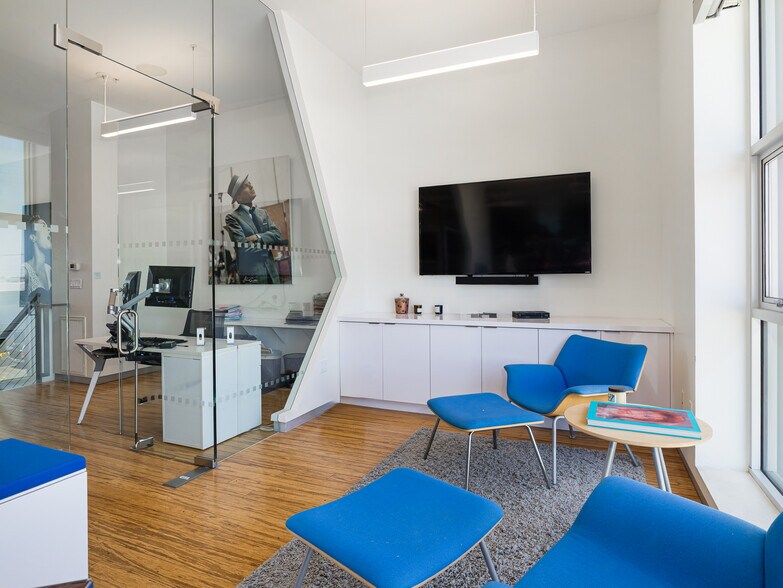 215-237 California St, El Segundo, CA à louer - Photo de l’immeuble – Image 3 sur 34